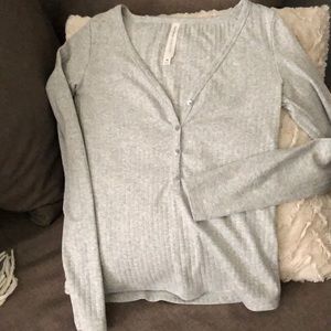 Gray long sleeve top